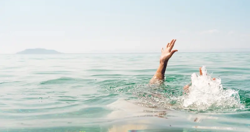people are drowning